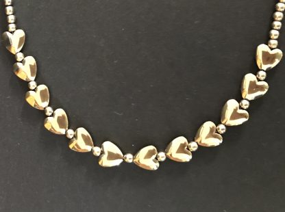 Beaded heart necklace - Image 3
